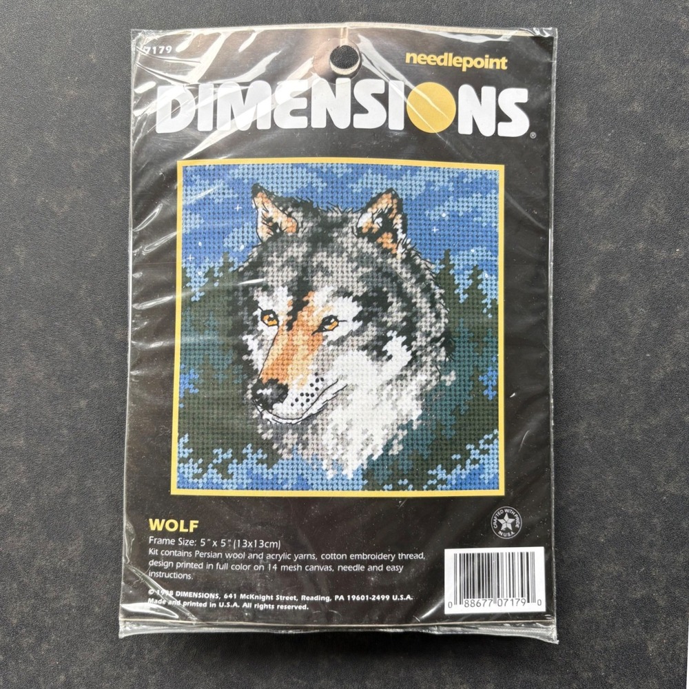 Vintage 1998 Dimensions Wolf Needlepoint Kit ‎ Printed 14 Mesh Canvas 5x5